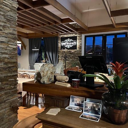 Hotel Veveri Veverska Bityska Ngoại thất bức ảnh
