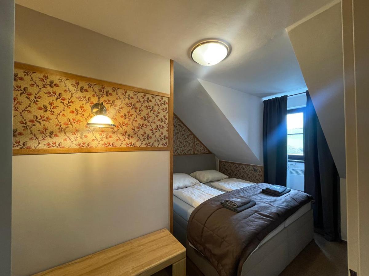 Hotel Veveri Veverska Bityska Ngoại thất bức ảnh